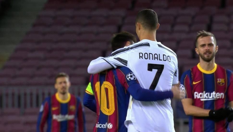 斯卢茨基：这是于汉超生涯最后一场比赛，明年加入申花教练组（斯卢茨基：于汉超完成生涯谢幕战，明年将进入申花教练组）