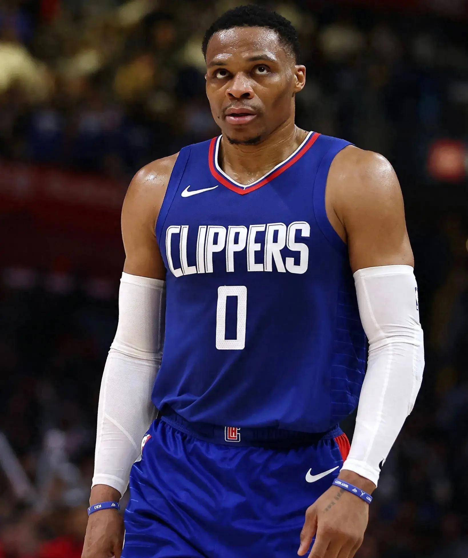 篮球运动带来的积极心理影响（篮球锻炼的正向心理效应）