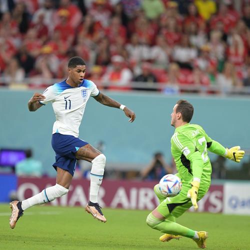 浮嶋敏：无论首发和替补都要为球队做贡献；满意赵松源的表现（浮嶋敏：首发与替补都需为球队做出贡献，对赵松源的发挥感到满意）