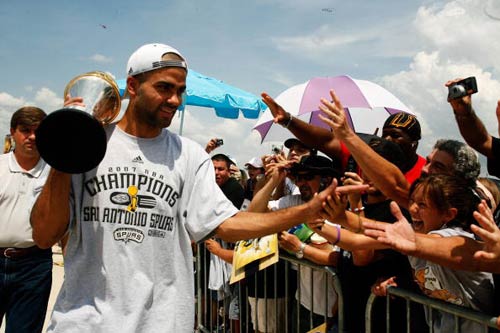 血脉压制！雄鹿近30次对阵活塞赢下其中28场（统治级碾压！雄鹿近30战活塞豪取28胜）