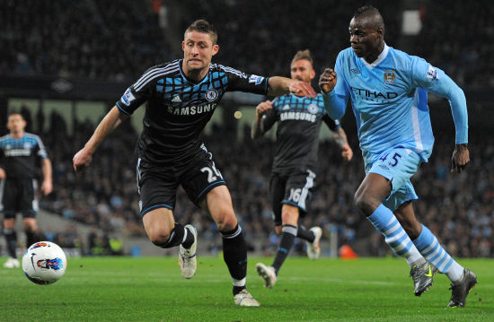 掘金：约基奇因手腕扭伤对阵太阳出战存疑（掘金中锋约基奇手腕扭伤，出战太阳成疑）