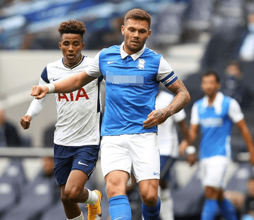 黄健翔：我们的女足与强队之间最大的差距就是身体条件（黄健翔：我国女足与强队最大短板在身体条件）