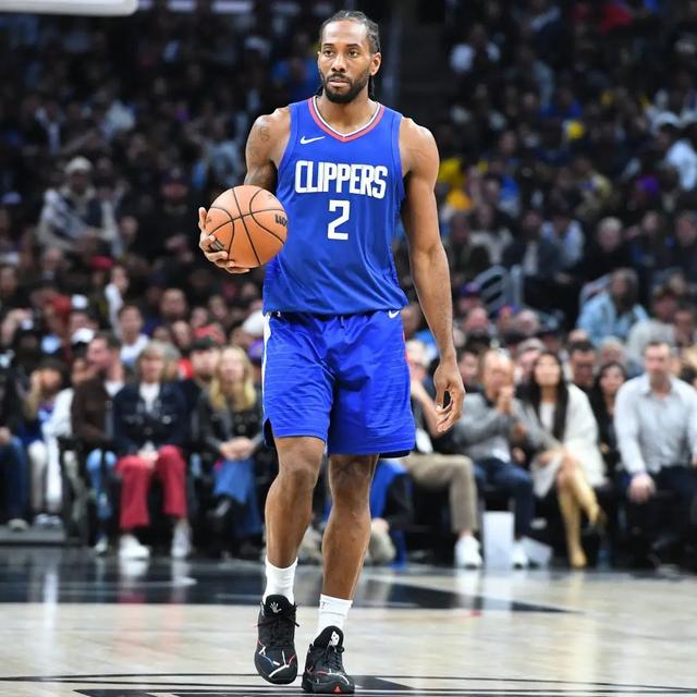 足球世界杯亚洲区预选赛关键比赛回顾（亚洲世预赛焦点对决复盘）