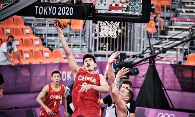 全队打得太齐心，根本挡不住（全队同心协力，所向披靡）