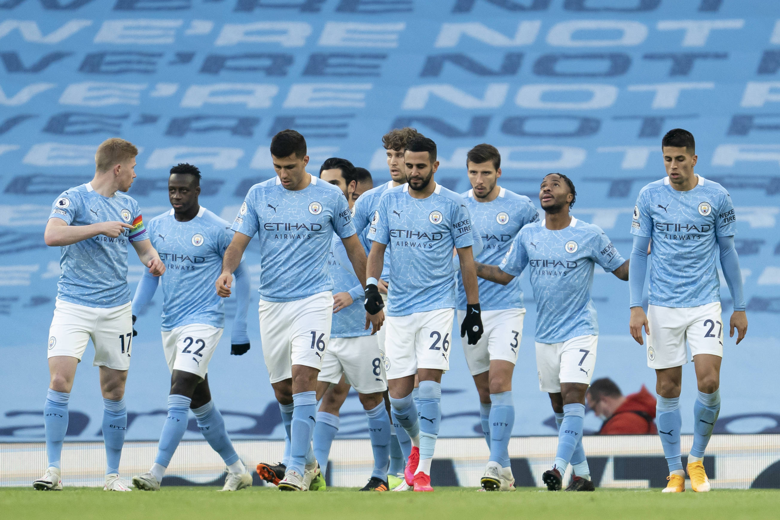 穆帅：当年我给了麦克托米奈生涯首秀，今天他给我他的球衣（穆里尼奥：我曾让麦克托米奈完成首秀，如今他把球衣送给了我）