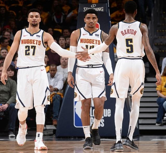 篮球勇士球星连续三场贡献双双（勇士球星连续三战砍下双双）