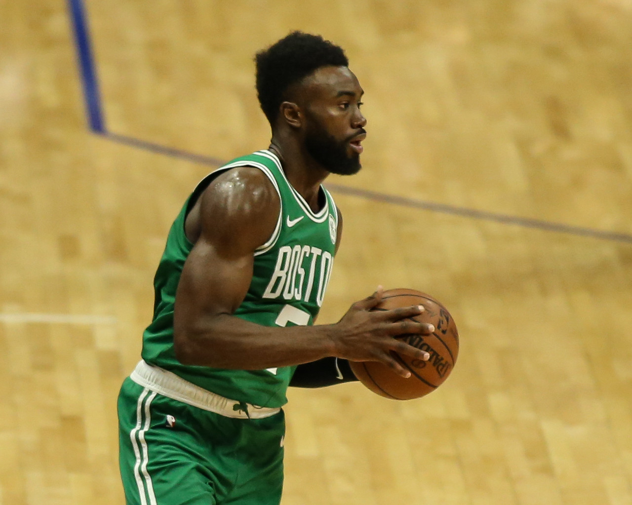 受伤的彭啸进入战上海U20的替补席，此前球员遭遇韧带损伤（韧带受伤在身，彭啸进入对阵上海U20的替补名单）