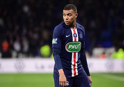 球报：由于花费巨资，安哥拉邀请阿根廷友谊赛引发民众不满（球报：安哥拉斥巨资邀阿根廷踢友谊赛惹民怨）